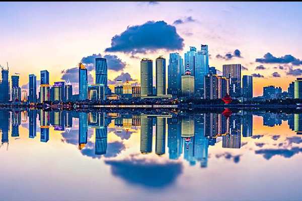 我国目前的经济形势是怎样的